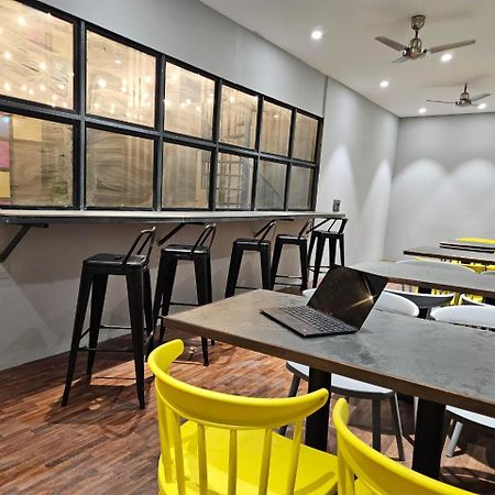 Coliwo Deux - Chandan Nagar Poona Buitenkant foto
