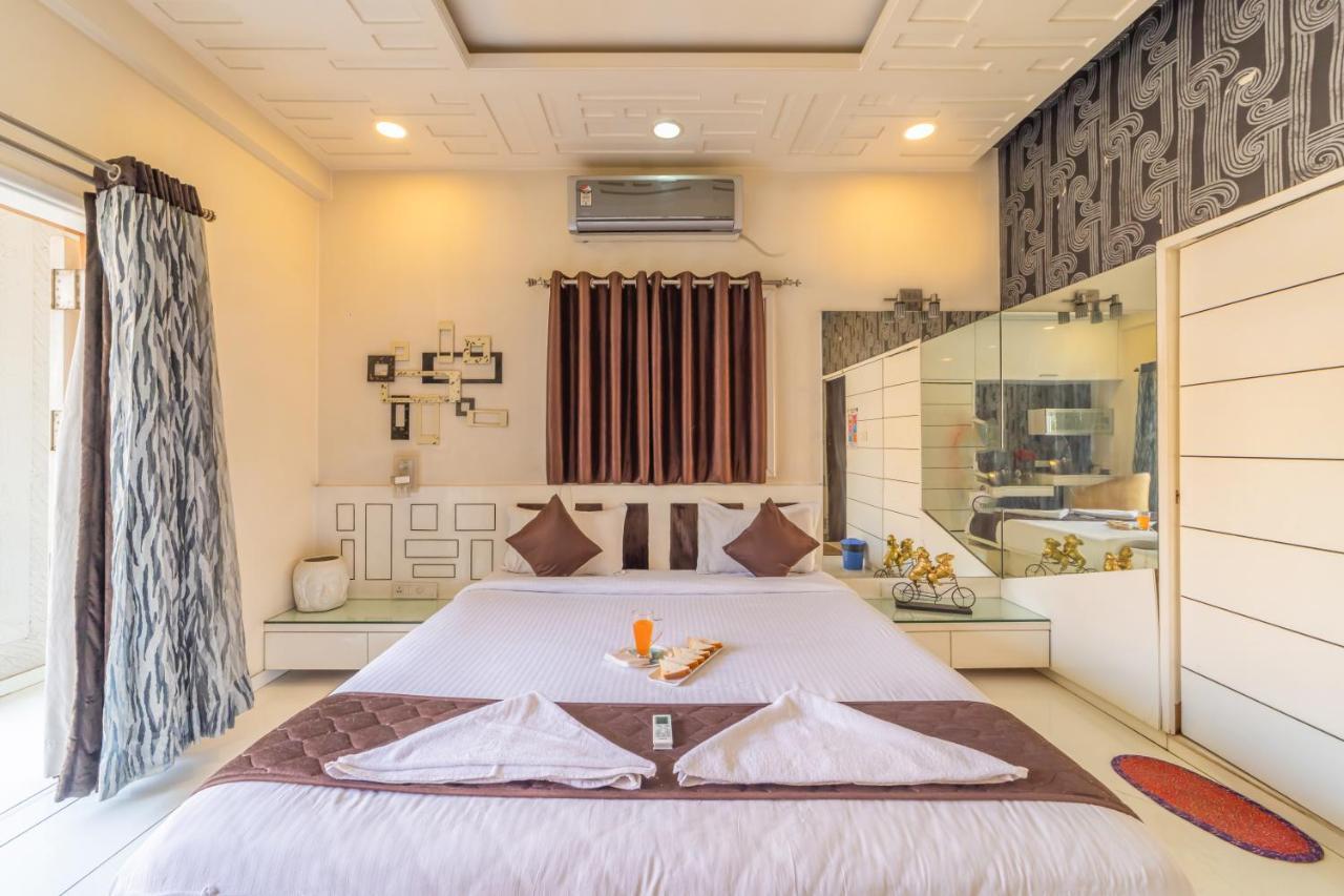 Coliwo Deux - Chandan Nagar Poona Buitenkant foto