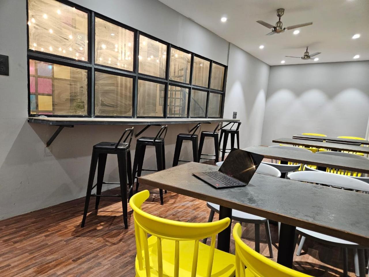Coliwo Deux - Chandan Nagar Poona Buitenkant foto